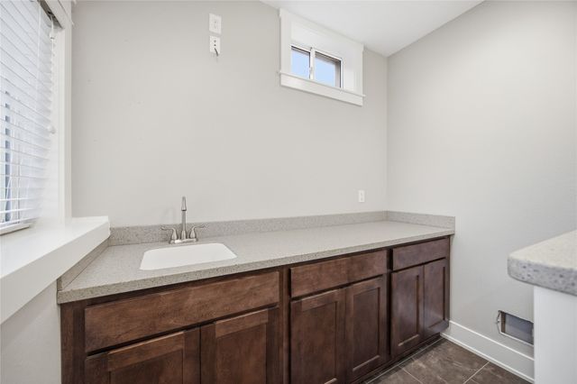 506 NW Crestview Court, Ankeny, IA 50023