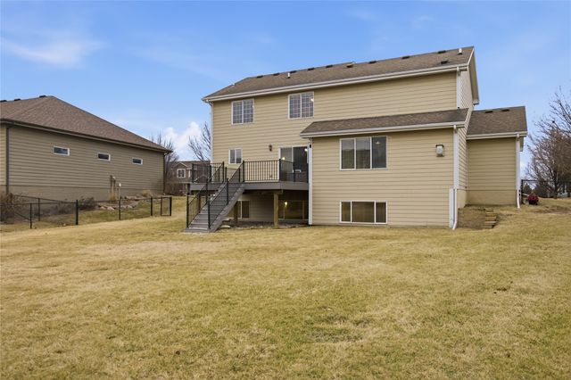 506 NW Crestview Court, Ankeny, IA 50023