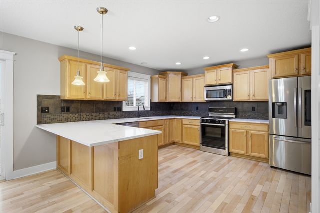 506 NW Crestview Court, Ankeny, IA 50023