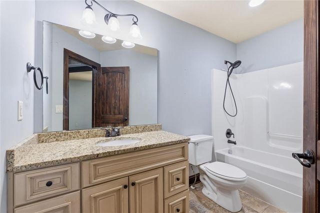 3141 N 123rd Terrace, Kansas City, KS 66109