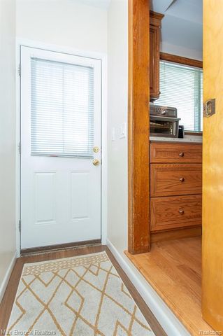 14271 Lincoln Street, Oak Park, MI 48237