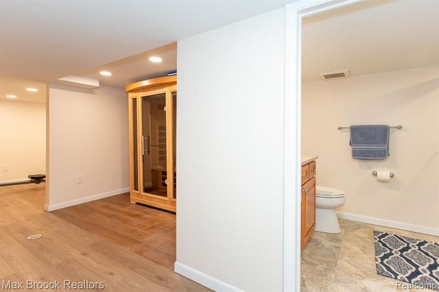 14271 Lincoln Street, Oak Park, MI 48237