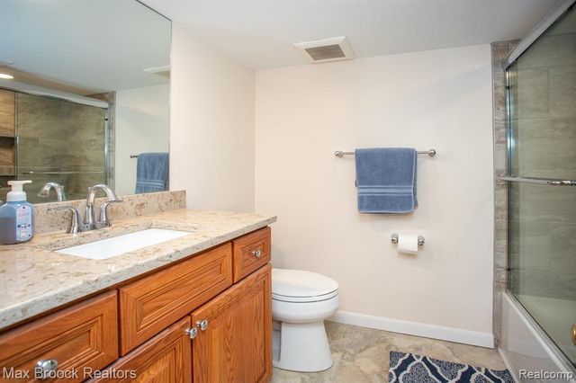 14271 Lincoln Street, Oak Park, MI 48237