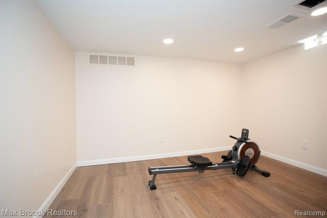 14271 Lincoln Street, Oak Park, MI 48237