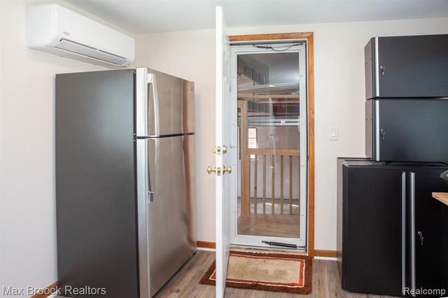14271 Lincoln Street, Oak Park, MI 48237