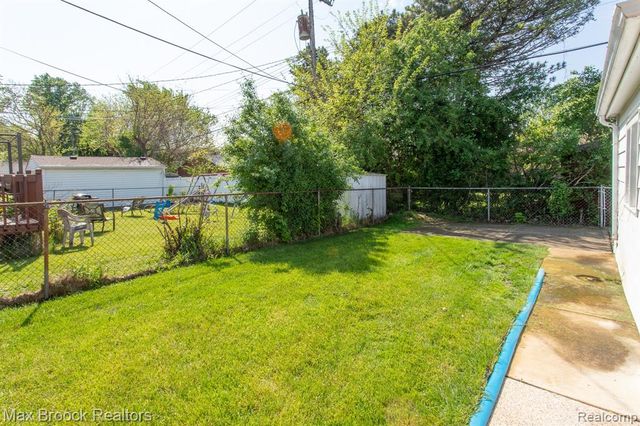 14271 Lincoln Street, Oak Park, MI 48237