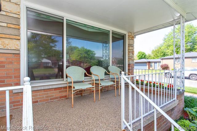 14271 Lincoln Street, Oak Park, MI 48237