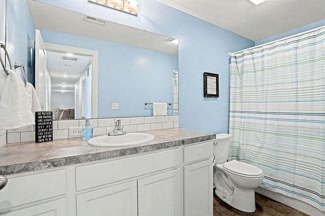 113 W Meadowsweet Ct, Andover, KS 67002