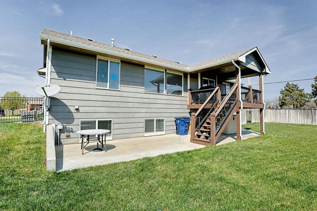 113 W Meadowsweet Ct, Andover, KS 67002