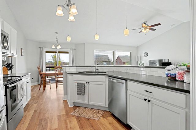 113 W Meadowsweet Ct, Andover, KS 67002