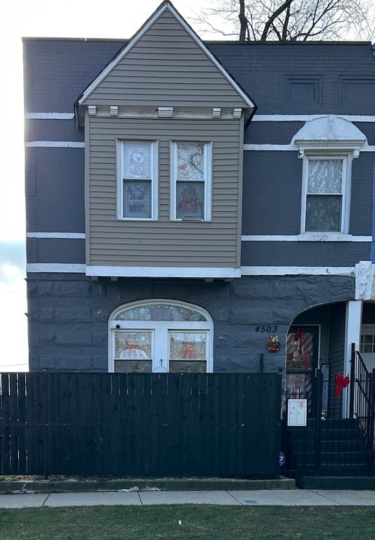 4503 W Congress Parkway, Chicago, IL 60624