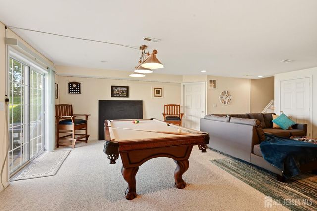 17 Hanna Lane, Old Bridge, NJ 08879