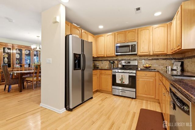 17 Hanna Lane, Old Bridge, NJ 08879