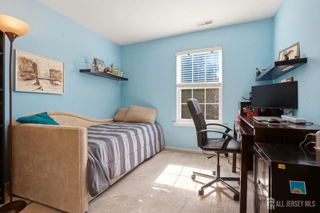 17 Hanna Lane, Old Bridge, NJ 08879