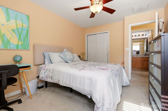 17 Hanna Lane, Old Bridge, NJ 08879