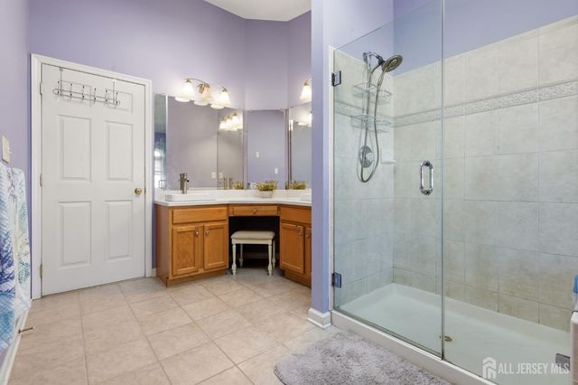 17 Hanna Lane, Old Bridge, NJ 08879