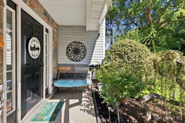 17 Hanna Lane, Old Bridge, NJ 08879