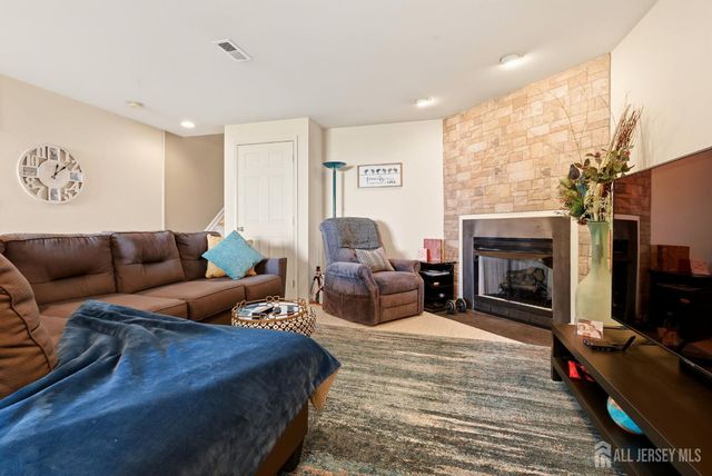 17 Hanna Lane, Old Bridge, NJ 08879