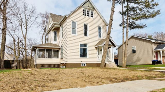 610 E Mulberry Street, Bloomington, IL 61701