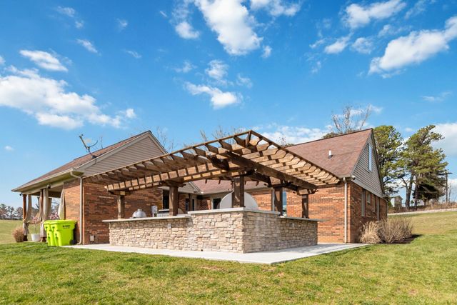 2657 River Road, London, KY 40744