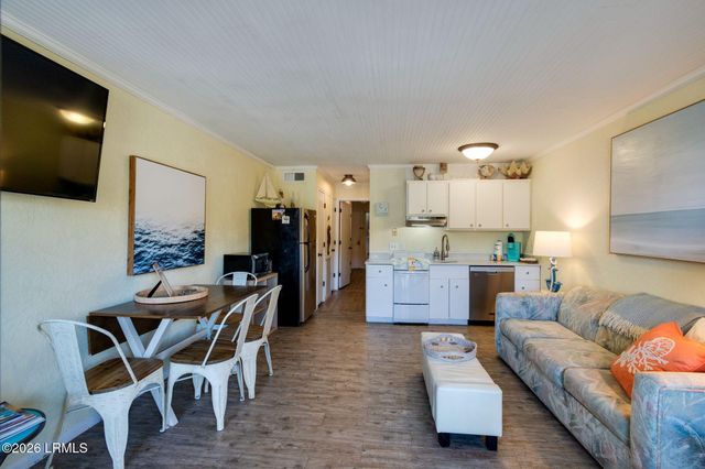 40 Folly Field Rd Apt A113, Hilton Head Island, SC 29928