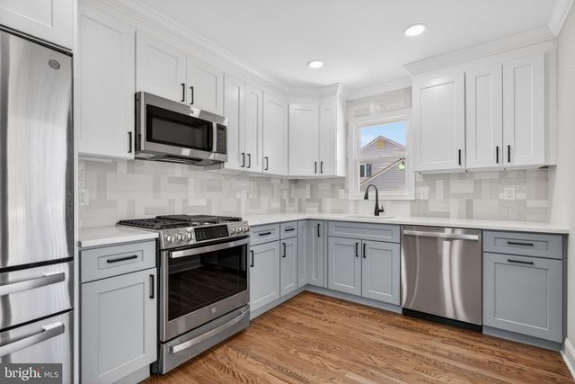 16 BRIARCLIFF RD, Marlton, NJ 08053