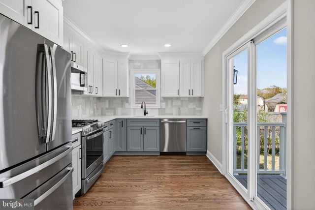 16 BRIARCLIFF RD, Marlton, NJ 08053