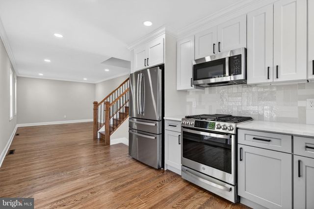 16 BRIARCLIFF RD, Marlton, NJ 08053