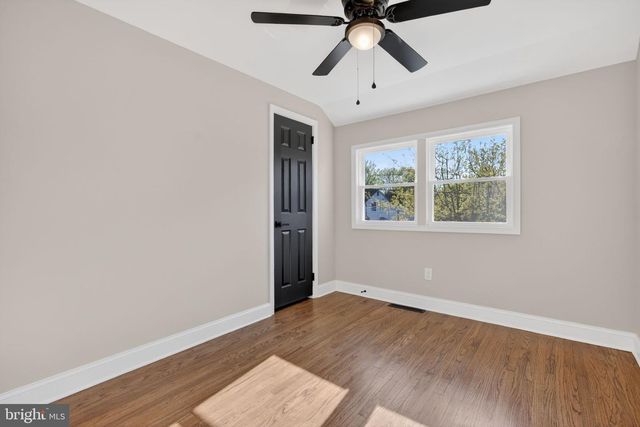 16 BRIARCLIFF RD, Marlton, NJ 08053