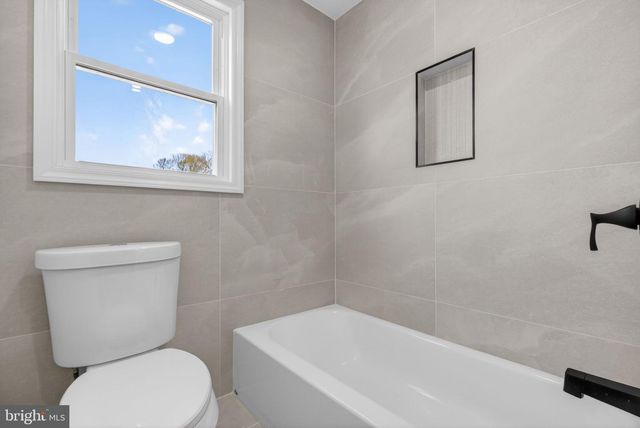 16 BRIARCLIFF RD, Marlton, NJ 08053