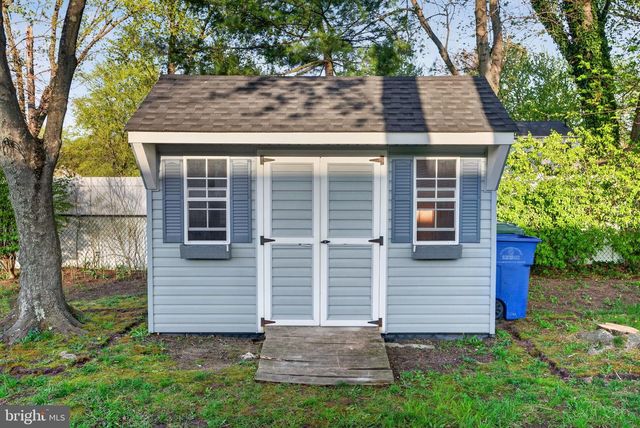 16 BRIARCLIFF RD, Marlton, NJ 08053