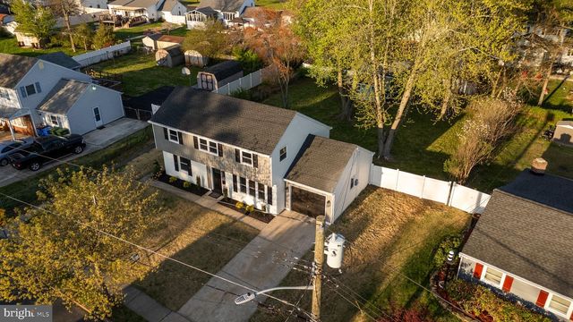 16 BRIARCLIFF RD, Marlton, NJ 08053