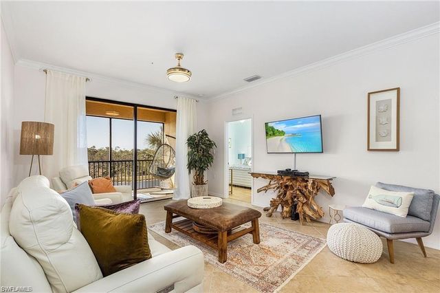 9731 Acqua CT # 543, Naples, FL 34113