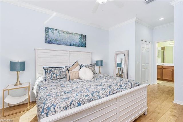 9731 Acqua CT # 543, Naples, FL 34113