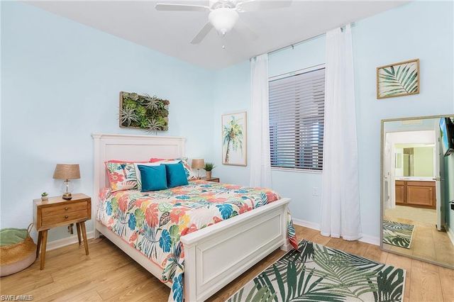 9731 Acqua CT # 543, Naples, FL 34113