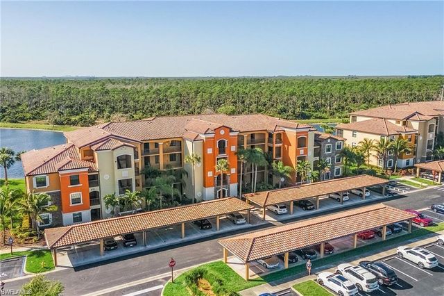 9731 Acqua CT # 543, Naples, FL 34113