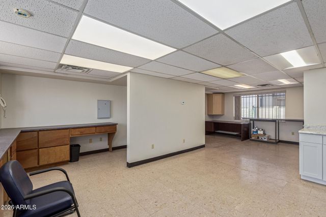 8545 N BLACK CANYON Highway, Phoenix, AZ 85021