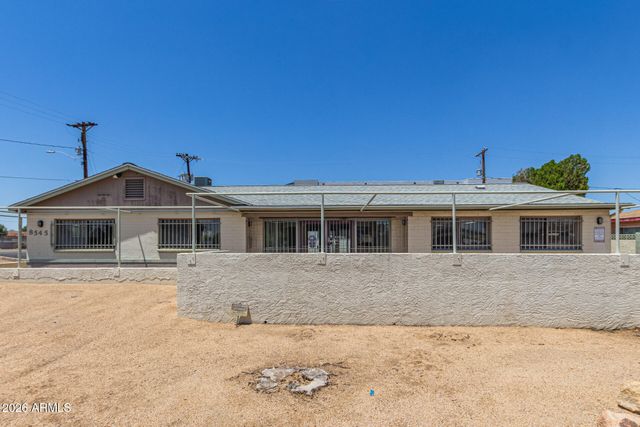 8545 N BLACK CANYON Highway, Phoenix, AZ 85021