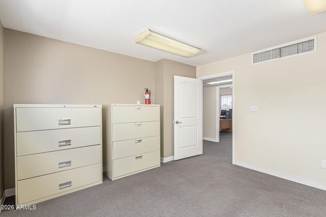 8545 N BLACK CANYON Highway, Phoenix, AZ 85021