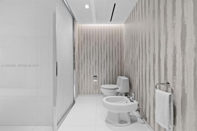 9999 Collins Ave 12E, Bal Harbour, FL 33154