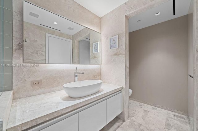 9999 Collins Ave 12E, Bal Harbour, FL 33154