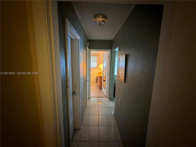 4635 NW 44th St, Tamarac, FL 33319
