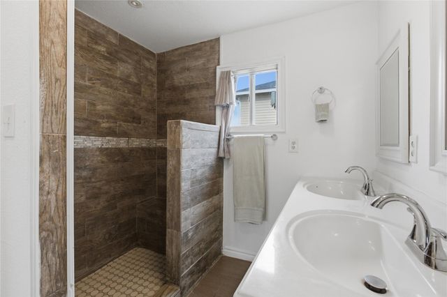 408 Edgar Street, La Marque, TX 77568