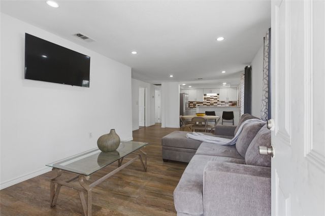 408 Edgar Street, La Marque, TX 77568