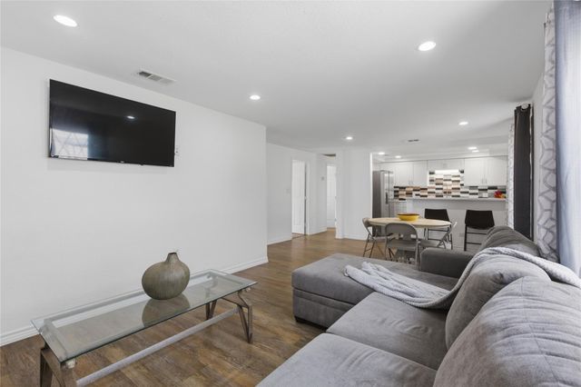 408 Edgar Street, La Marque, TX 77568