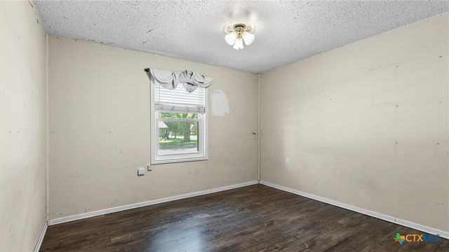 725 W Klingemann Street, New Braunfels, TX 78130