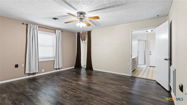 725 W Klingemann Street, New Braunfels, TX 78130