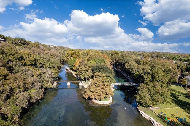 725 W Klingemann Street, New Braunfels, TX 78130