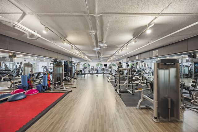 3535 Gillespie Street 507, Dallas, TX 75219