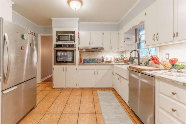 759 Riverhill Drive, Athens, GA 30606